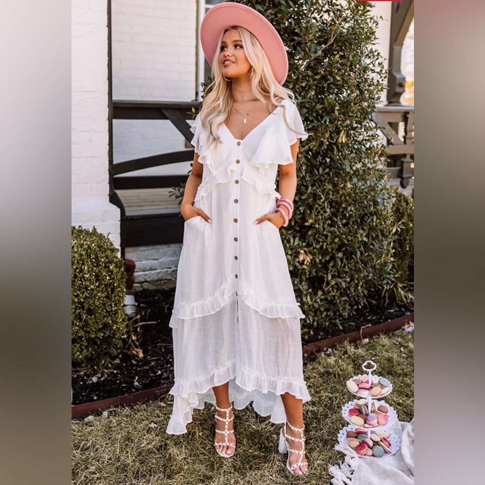 Brand New! White Boutique Maxi Dress